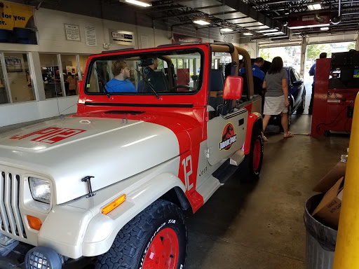 Jeep Dealer «Golling Chrysler Dodge Jeep Ram», reviews and photos, 2405 S Telegraph Rd, Bloomfield Hills, MI 48302, USA