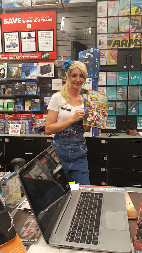 GameStop, 1206 Huntsville Hwy, Fayetteville, TN 37334, USA, 