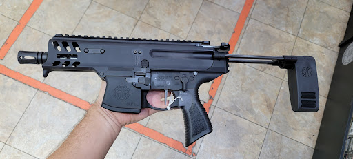 Pawn Shop «4 Corners Pawn and Gun», reviews and photos, 9726 US-192, Clermont, FL 34714, USA