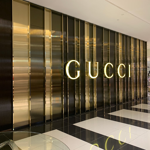 Shopping Mall «The Shops at Chestnut Hill», reviews and photos, 199 Boylston St, Chestnut Hill, MA 02467, USA