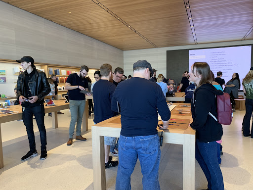 Computer Store «Apple Lehigh Valley», reviews and photos, 250 Lehigh Valley Mall, Whitehall, PA 18052, USA