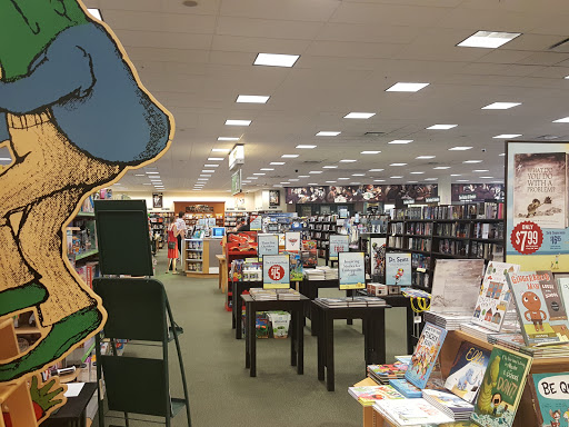 Book Store «Barnes & Noble», reviews and photos, 2000 E Rio Salado Pkwy #1032, Tempe, AZ 85281, USA