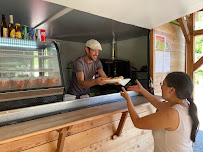 Atmosphère du Pizzeria Au petit ventre heureux à Serres - n°1