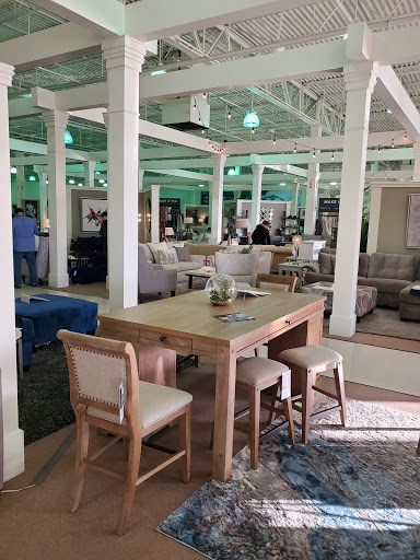 Furniture Store «Value City Furniture», reviews and photos, 45350 Utica Park Blvd, Utica, MI 48315, USA