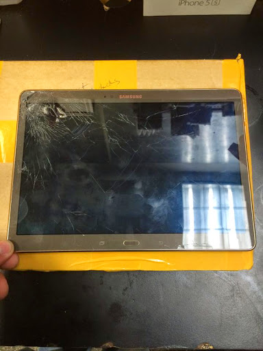 Mobile Phone Repair Shop «Mobile Rescue Tech Repair Danbury - iPad, iPhone Screen Repair», reviews and photos, 132 Federal Rd, Danbury, CT 06811, USA