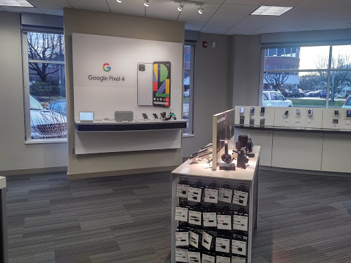 Cell Phone Store «Verizon», reviews and photos, 1201 Kings Hwy, Fairfield, CT 06824, USA