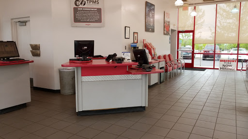 Tire Shop «Discount Tire Store - Rogers, MN», reviews and photos, 21721 S Diamond Lake Rd, Rogers, MN 55374, USA