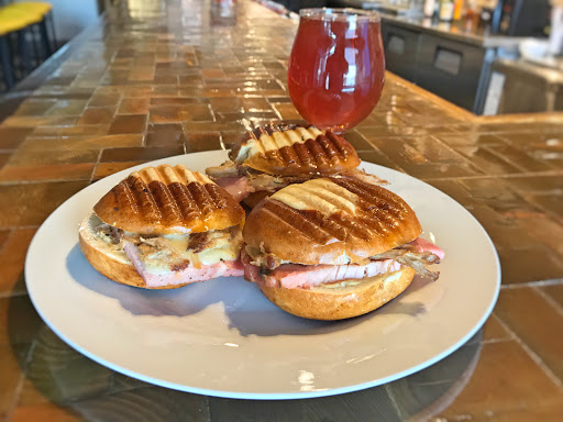 Restaurant «BROWNDOG Barlor», reviews and photos, 33314 Grand River Ave, Farmington, MI 48336, USA