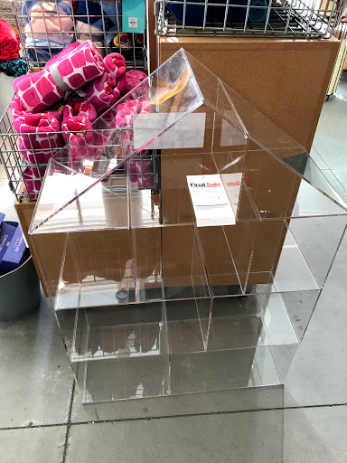 Furniture Store «Crate and Barrel», reviews and photos, 315 Cranbury Half Acre Rd, Cranbury, NJ 08512, USA