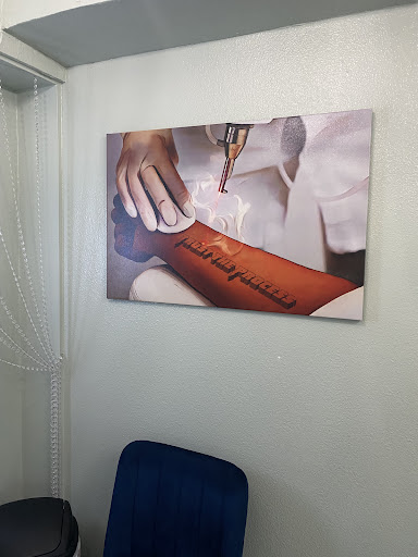 Explore small hummingbird tattoo ideas, creative tattoo ideas in Lake Jackson, available at Second Chance Laser Tattoo Removal