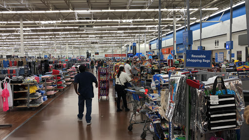 Department Store «Walmart Supercenter», reviews and photos, 2020 Bashford Manor Ln, Louisville, KY 40218, USA