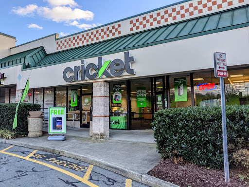 Cricket Wireless, 3226 Silas Creek Pkwy, Winston-Salem, NC 27103, USA, 