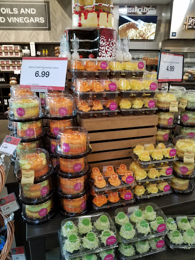 Grocery Store «Hy-Vee», reviews and photos, 6150 Egan Dr, Savage, MN 55378, USA