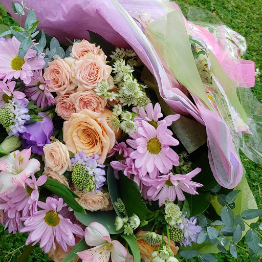 Florist «Flower Essence Flower & Gift Shop», reviews and photos, 2149 Bushkill Park Dr, Easton, PA 18040, USA