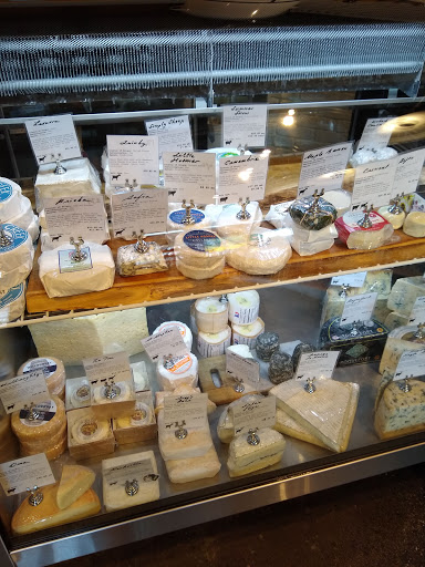 Shopping Mall «Tannery Shopping Center», reviews and photos, 50 Water St, Newburyport, MA 01950, USA