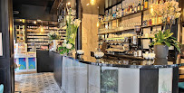 Atmosphère du Restaurant français Café Le Monte Carlo à Paris - n°16