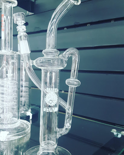 Tobacco Shop «Mr. SMOKE (smoke shop)», reviews and photos, 4347 Gunn Hwy, Tampa, FL 33618, USA