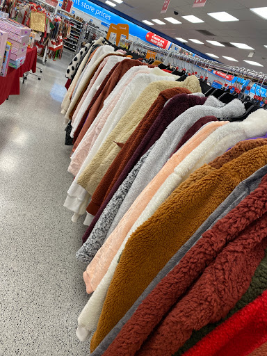 Clothing Store «Ross Dress for Less», reviews and photos, 7931 W Tropical Pkwy, Las Vegas, NV 89149, USA