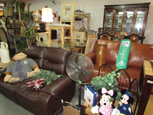 Auction House «Five Point Furniture & Auction», reviews and photos, 1125 New York Ave, St Cloud, FL 34769, USA