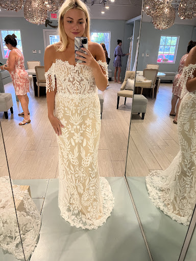 Bridal Shop «Lauderdale Bride - Upscale & Intimate Bridal Boutique in the heart of Fort Lauderdale», reviews and photos, 4130 N Federal Hwy, Fort Lauderdale, FL 33308, USA