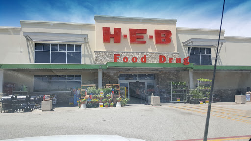 Grocery Store «H-E-B Grocery», reviews and photos, 215 River Ranch Rd, Kingsland, TX 78639, USA