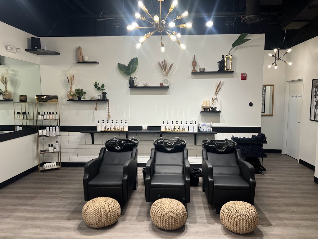 The Blonding Parlour 80538