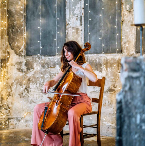 London Cellist - Lucinda Skinner - Music store