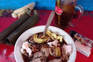 Warung pindang tetel balungan dan soto bu yam image