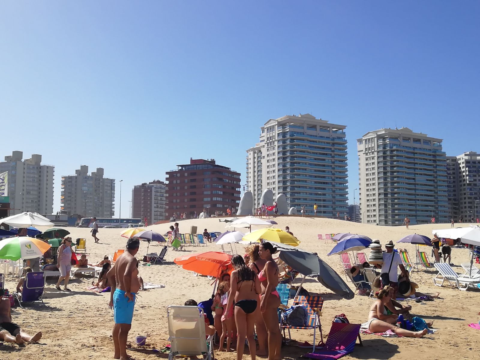 Brava Beach photo #8