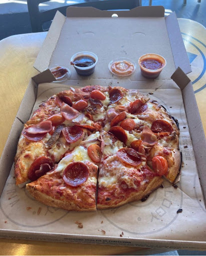 Pieology Pizzeria Southbay Pavillion Mall image
