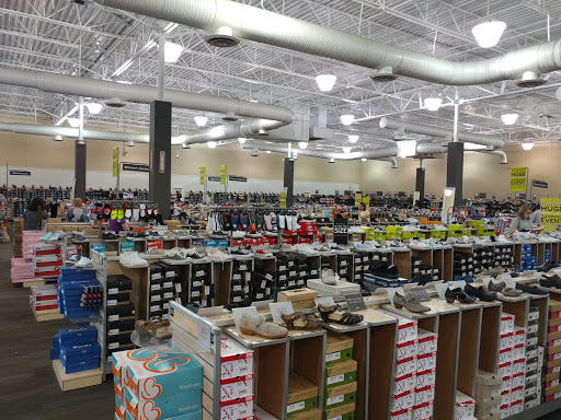 Shoe Store «DSW Designer Shoe Warehouse», reviews and photos, 7361 North Point Pkwy, Alpharetta, GA 30022, USA
