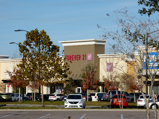 Clothing Store «F21 RED», reviews and photos, 620 Centerview Blvd, Kissimmee, FL 34741, USA