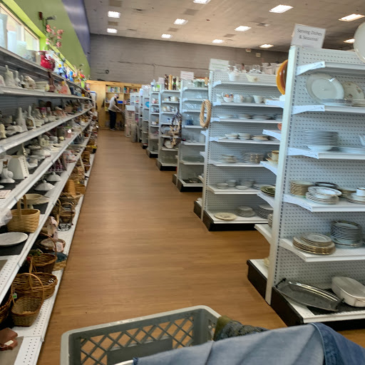 Thrift Store «Good Stuff Thrift», reviews and photos, 543 Lincoln Hwy, Fairless Hills, PA 19030, USA