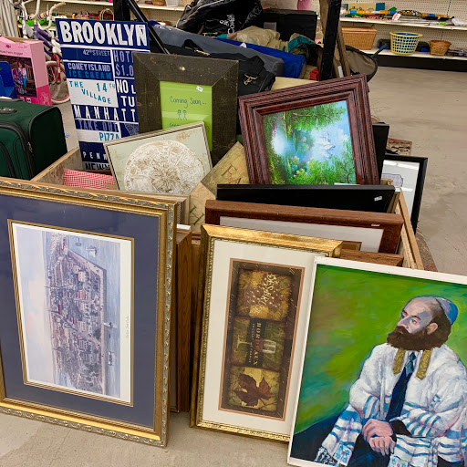 Thrift Store «Hope of the Valley Thrift Store», reviews and photos, 2790 E Los Angeles Ave, Simi Valley, CA 93065, USA