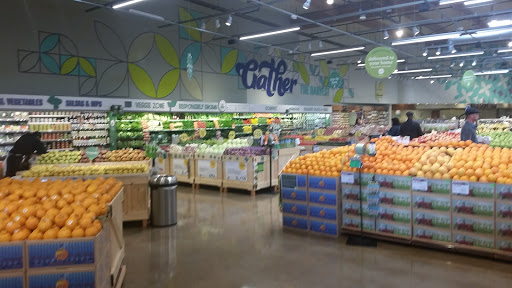 Shopping Mall «Plaza El Segundo», reviews and photos, 760 S Sepulveda Blvd, El Segundo, CA 90245, USA