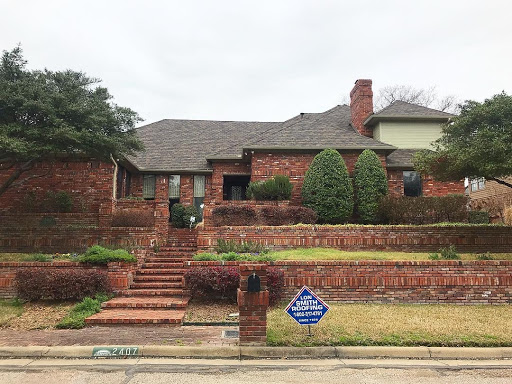 Roofing Contractor «Lon Smith Roofing & Construction», reviews and photos, 3731 Cavalier Dr, Garland, TX 75042, USA