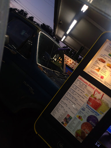 Fast Food Restaurant «Sonic Drive-In», reviews and photos, 6173 US-90, Milton, FL 32570, USA