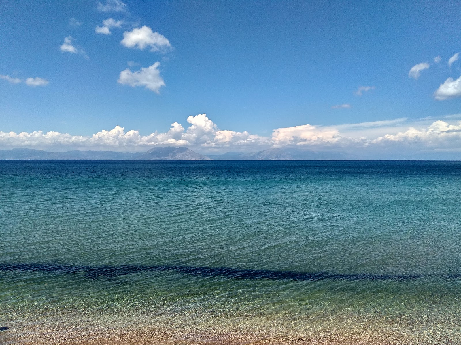 Foto di Paralia Niforeikon con molto pulito livello di pulizia