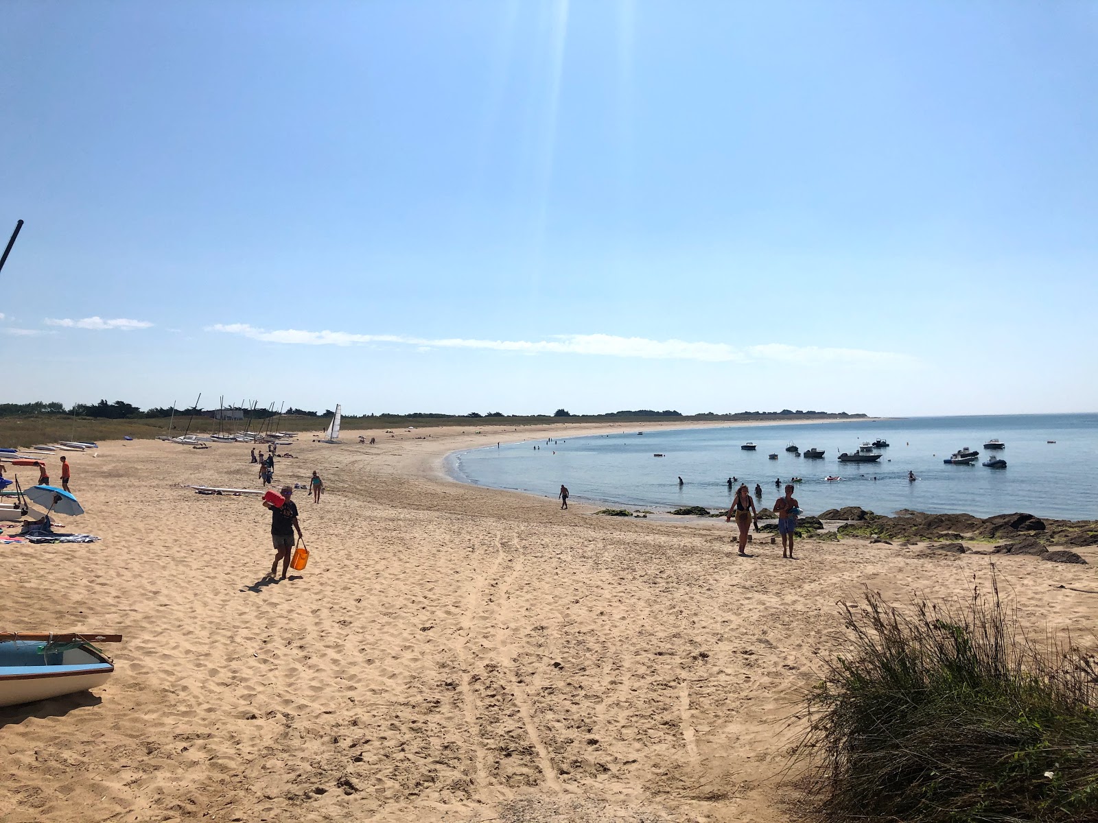 Fotografija Luzeronde beach z beli pesek površino