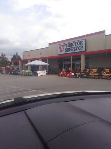 Tractor Supply Co., 1351 Elizabethtown Rd, Leitchfield, KY 42754, USA, 