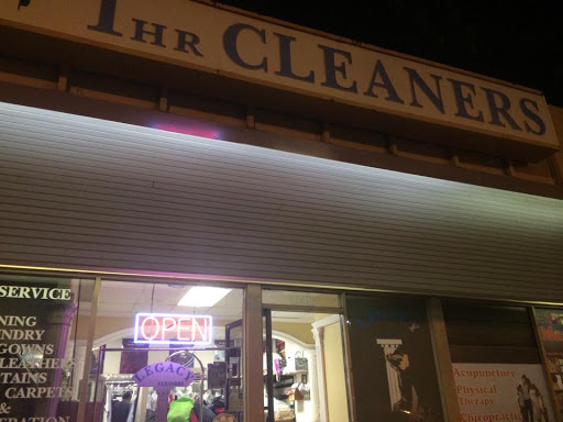 Dry Cleaner «Legacy One Hour Cleaners», reviews and photos, 14445 Ventura Blvd, Sherman Oaks, CA 91423, USA