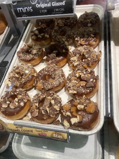 Bakery «Krispy Kreme Doughnuts», reviews and photos, 354 S Maple St, Akron, OH 44302, USA