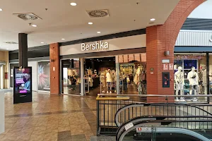 Bershka image