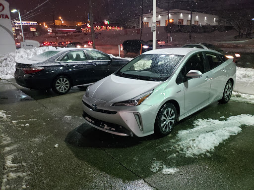 Toyota Dealer «North Hills Toyota», reviews and photos, 7401 McKnight Rd, Pittsburgh, PA 15237, USA