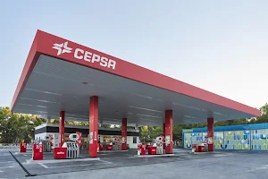 Cepsa service station image