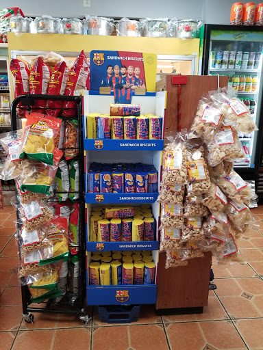 Mexican Grocery Store «La Tienda», reviews and photos, 6490 Dobbin Rd, Columbia, MD 21045, USA