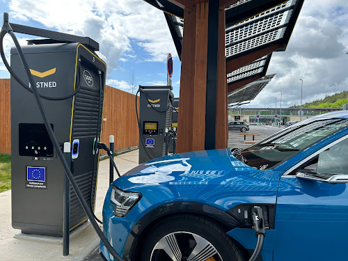Borne de recharge de véhicules électriques Easy Charge Charging Station Boulazac Isle Manoire