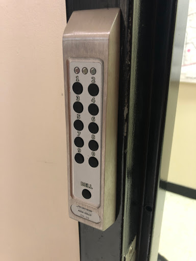 Locksmith «C & M Locksmith», reviews and photos, 6075 De Zavala Rd d, San Antonio, TX 78249, USA