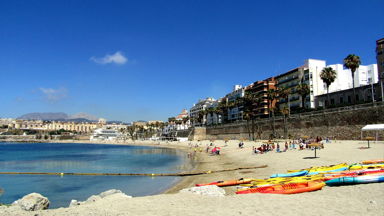 Foto van Playa de la Ribera voorzieningenruimte
