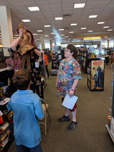 Book Store «Barnes & Noble», reviews and photos, 4100 Deer Creek #100, Highland Village, TX 75077, USA